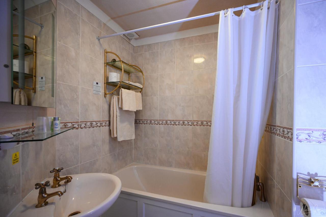 Old Rectory Hotel Wem Ngoại thất bức ảnh